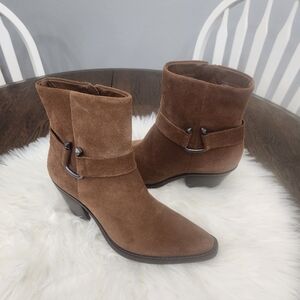 NWOT. Antonio Melani Tabbie Oiled Suede Western Boots Sz 8.5